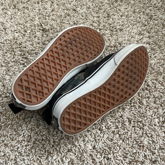 Kids Camo Vans size 1.5 - Picture 3 of 5